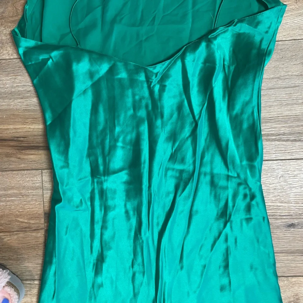 vintage Victoria's Secret 100% silk Victorian Romantic slip dress - Picture 9 of 11